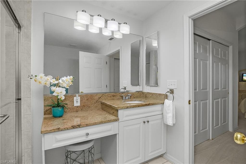 22992 Lone Oak DR-16