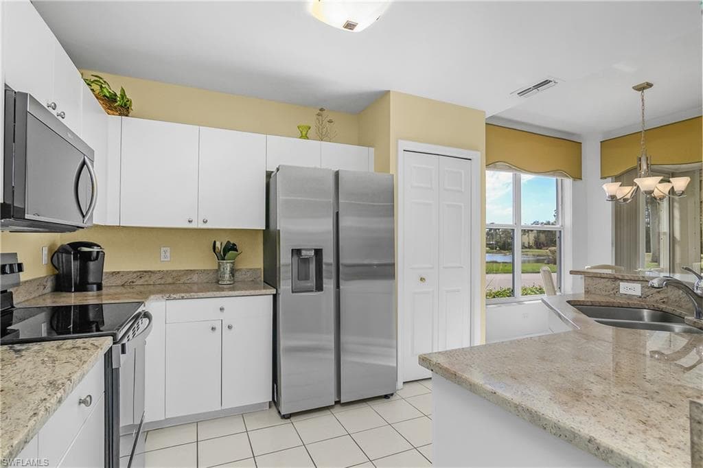 22992 Lone Oak DR-5