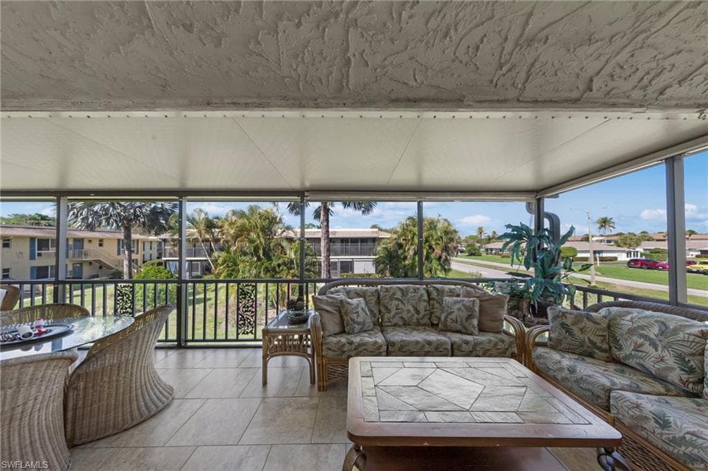84 Glades BLVD 2-22