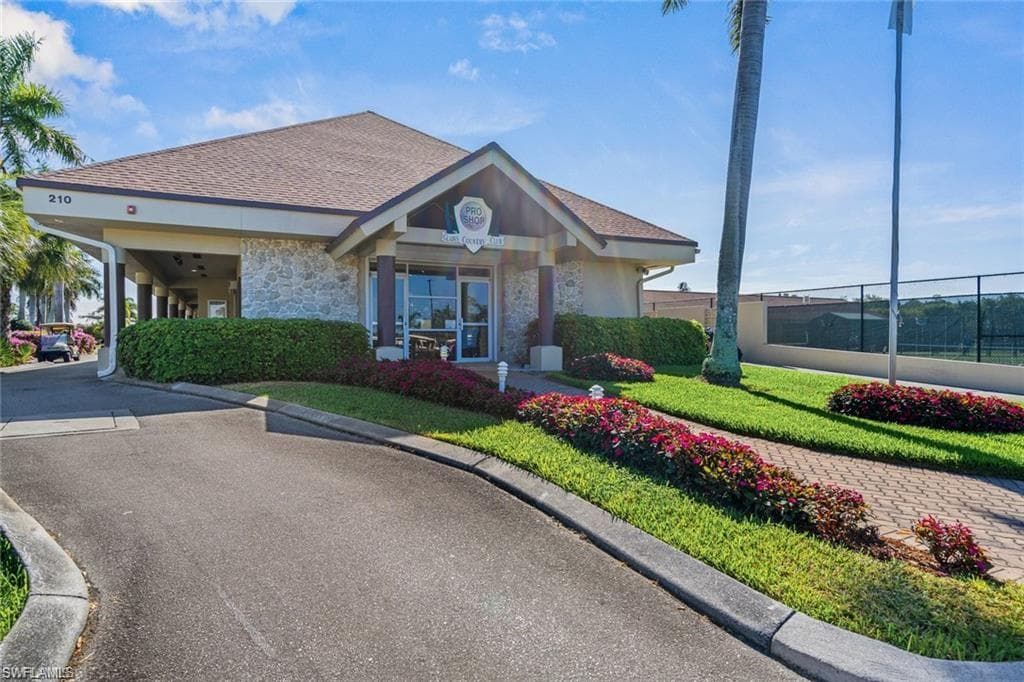 84 Glades BLVD 2-38