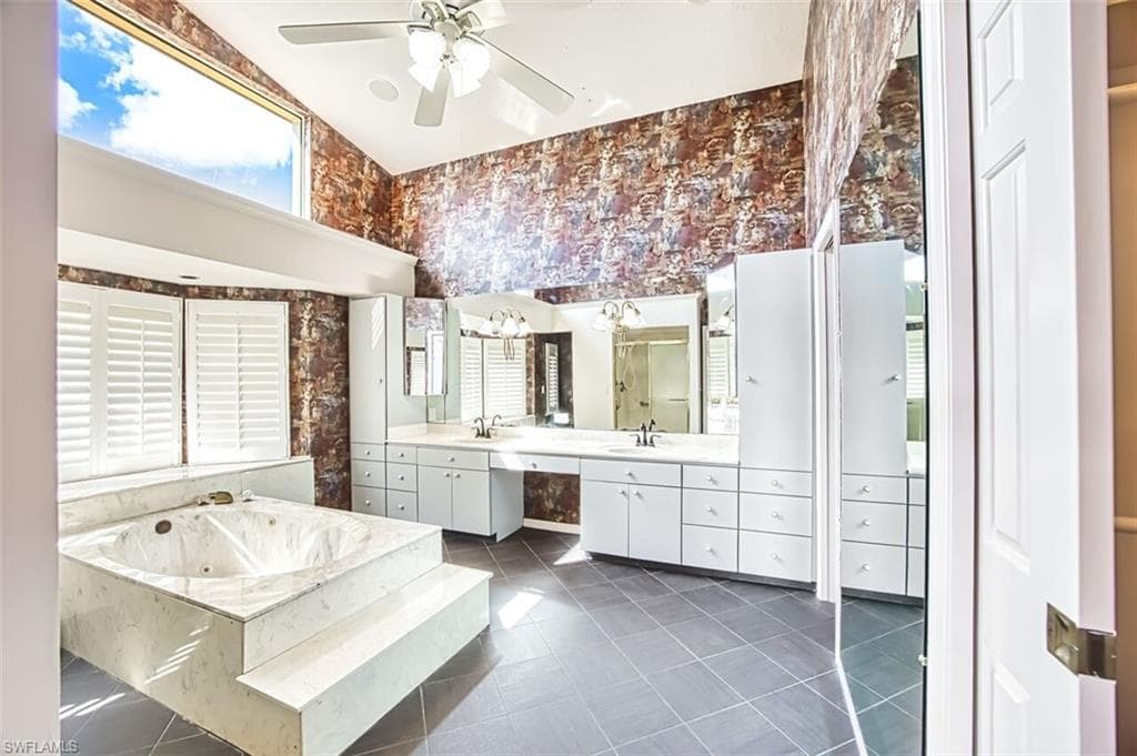 6896 Erin Marie CT-26
