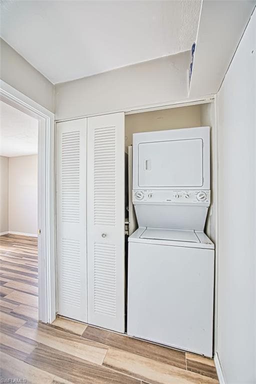 42 Temple CT-17