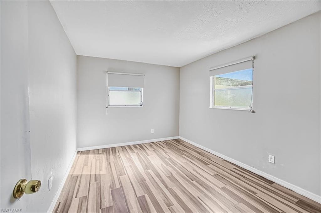 42 Temple CT-12