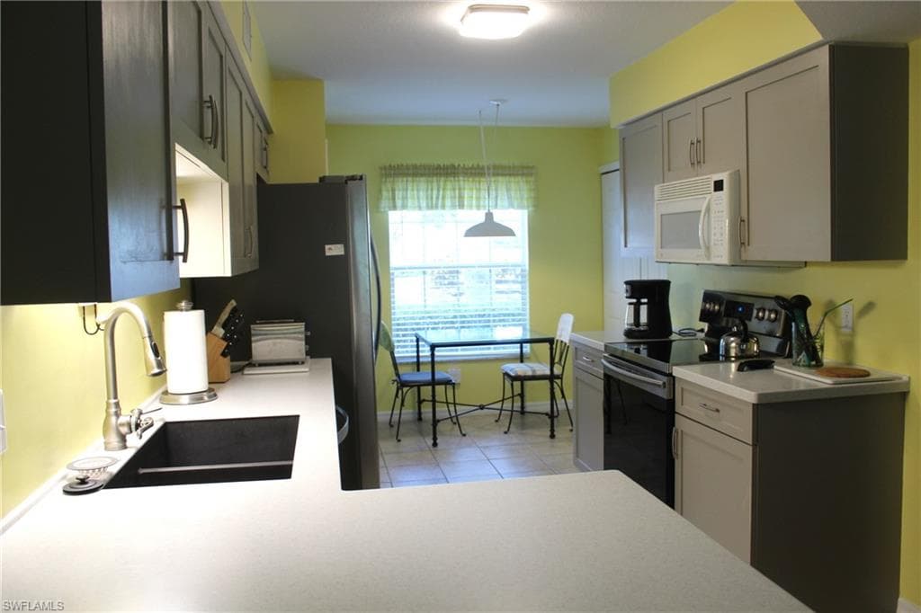 25735 Lake Amelia WAY 105-3