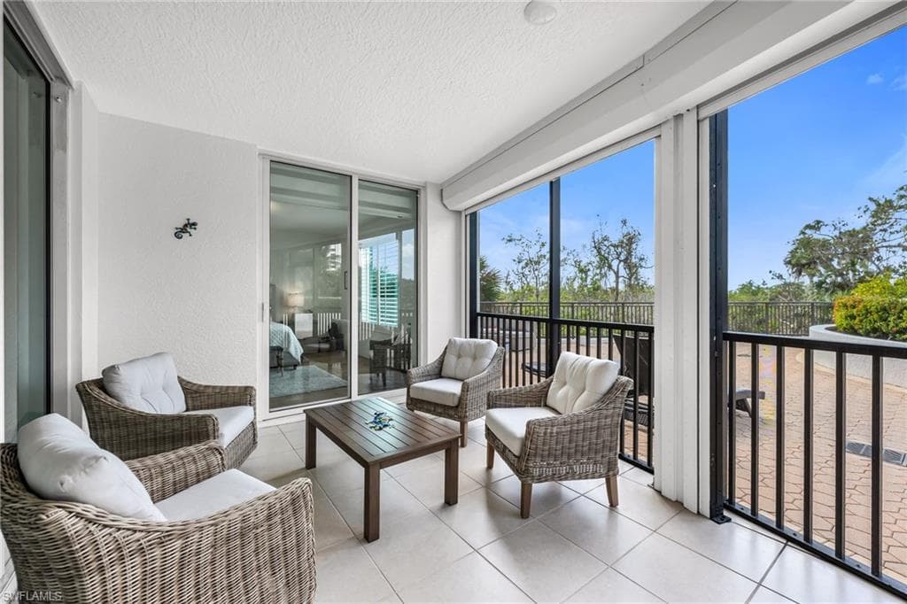 455 Cove Tower DR 304-17