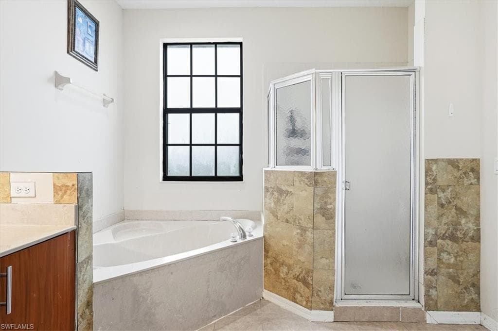 7576 Bristol CIR-22