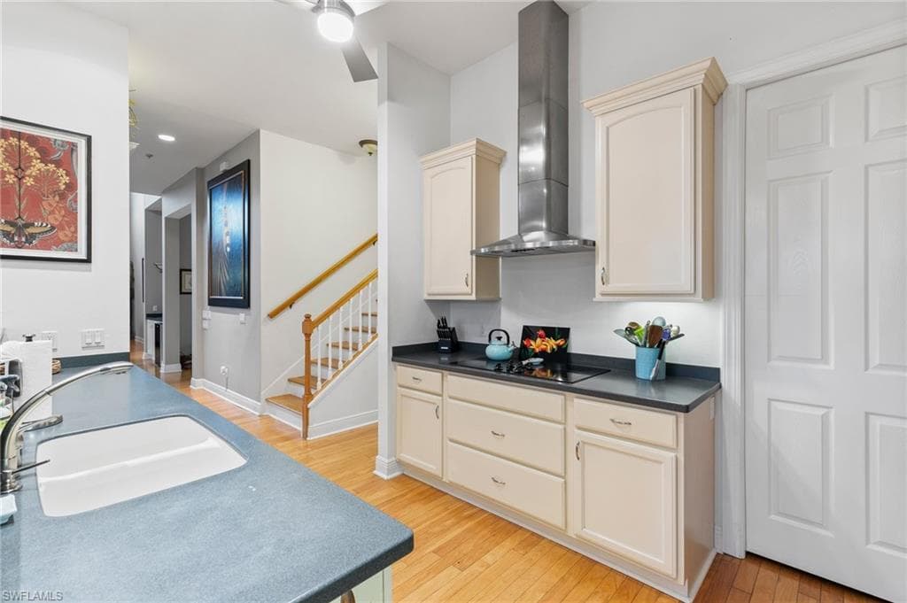 1927 Sheffield AVE-6