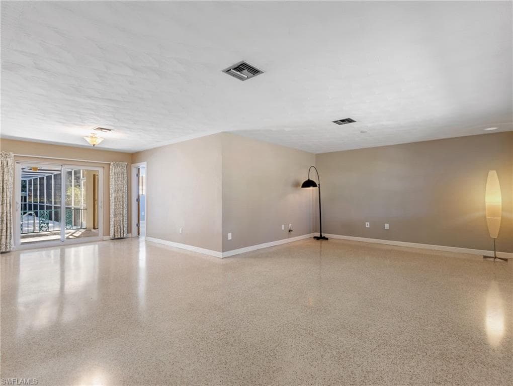 3517 Stuart CT-12