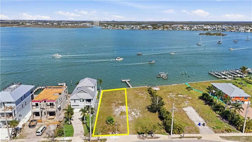 355 Estero BLVD-8