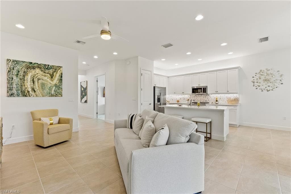 12349 Dahlia CT-6