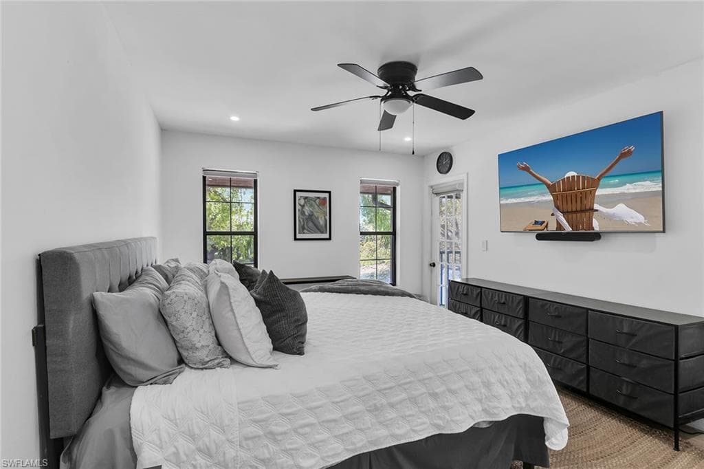 5245 Treetops DR-12