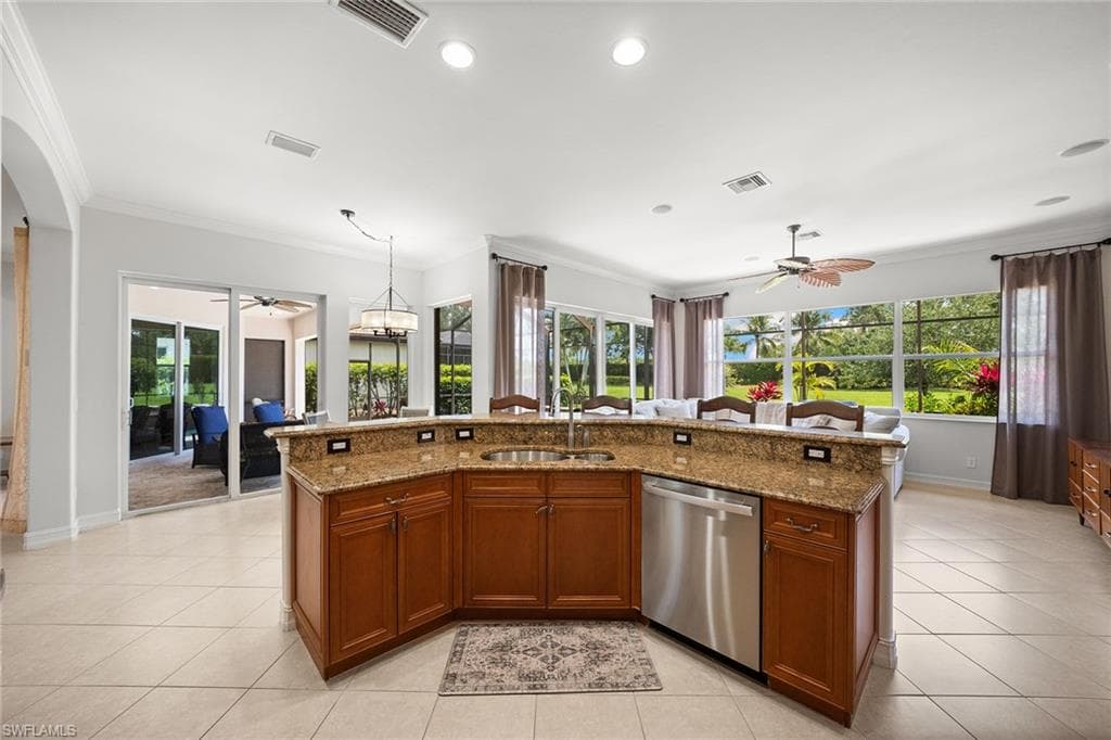 7692 Cottesmore DR-9