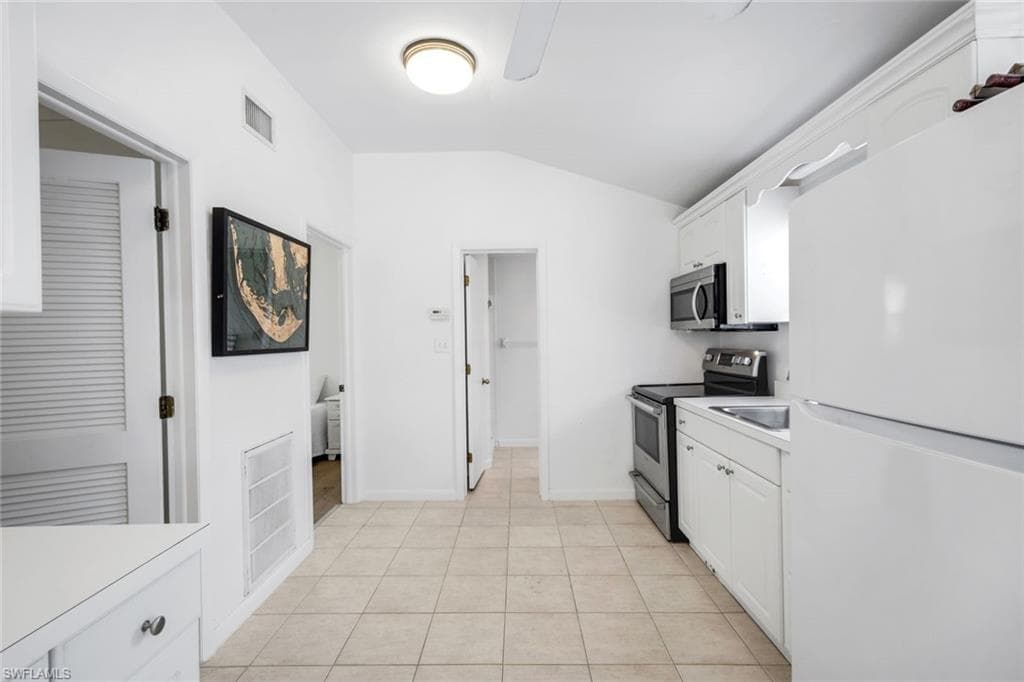 746 Cardium ST-10