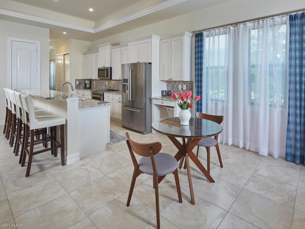 1119 Ridge ST-9