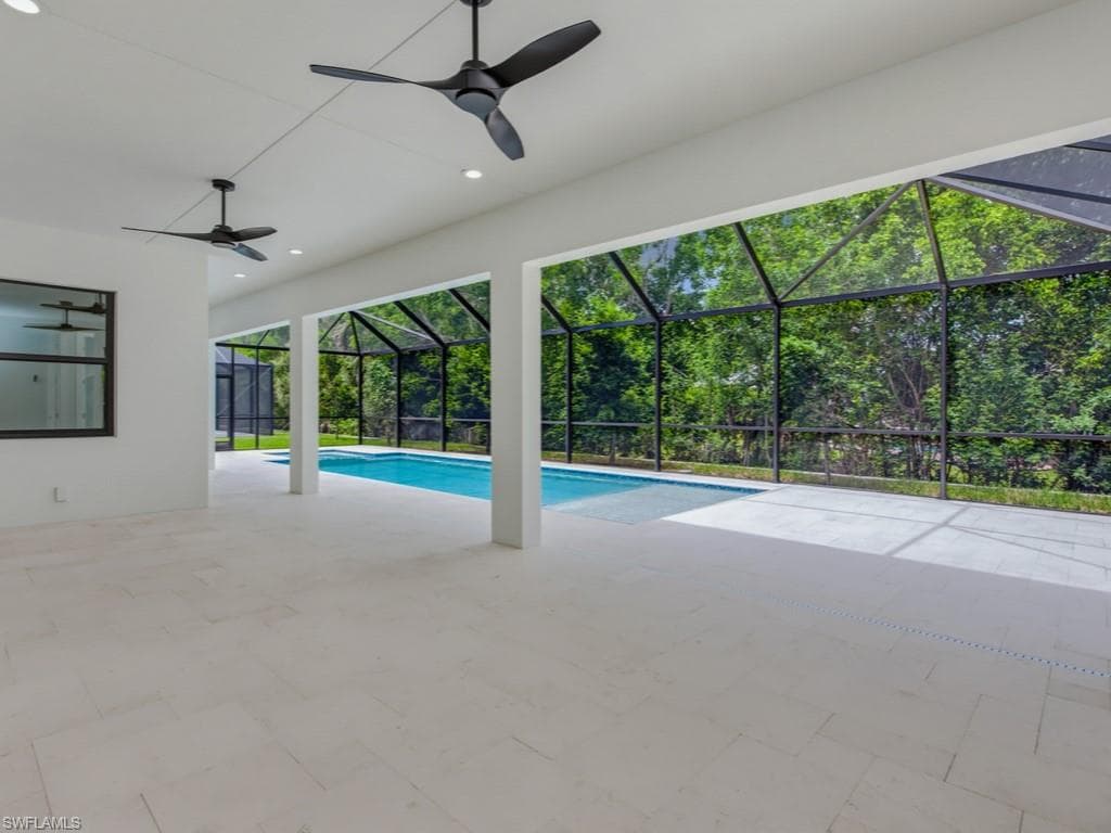 67 Willowick DR-26