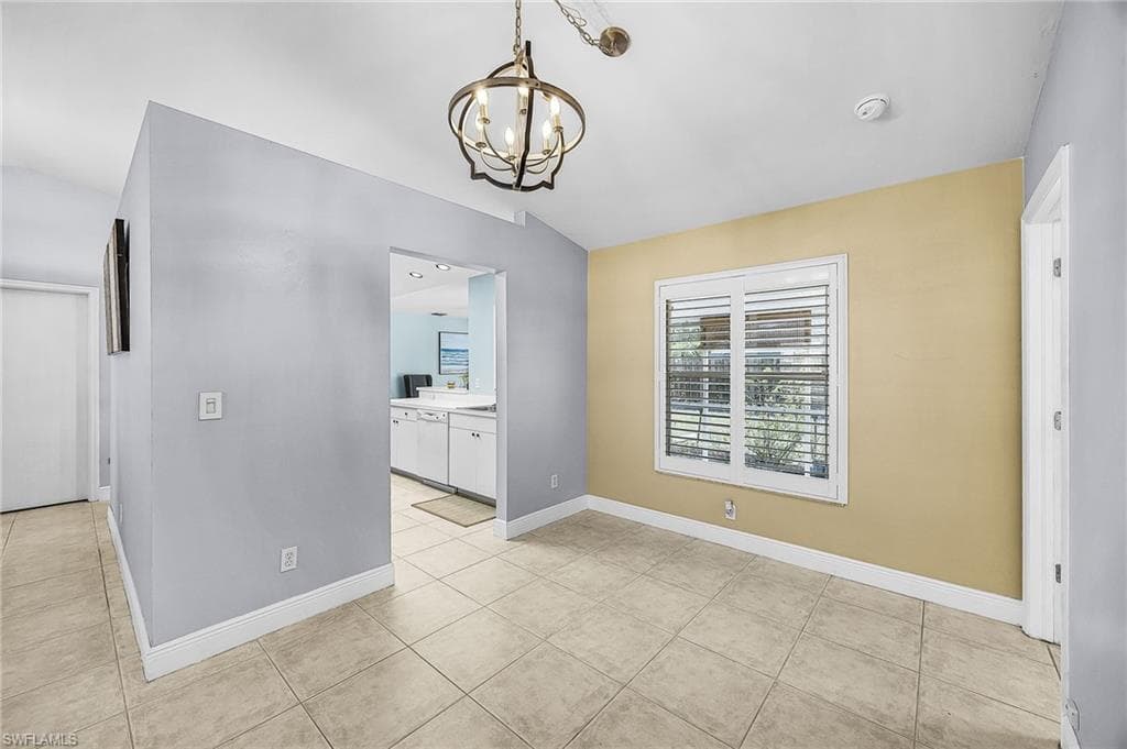15552 Horseshoe LN-7