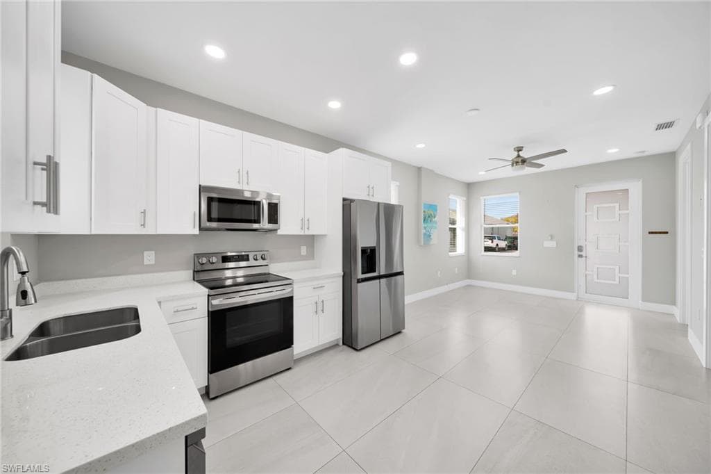 26961 N RIVERSIDE DR-32