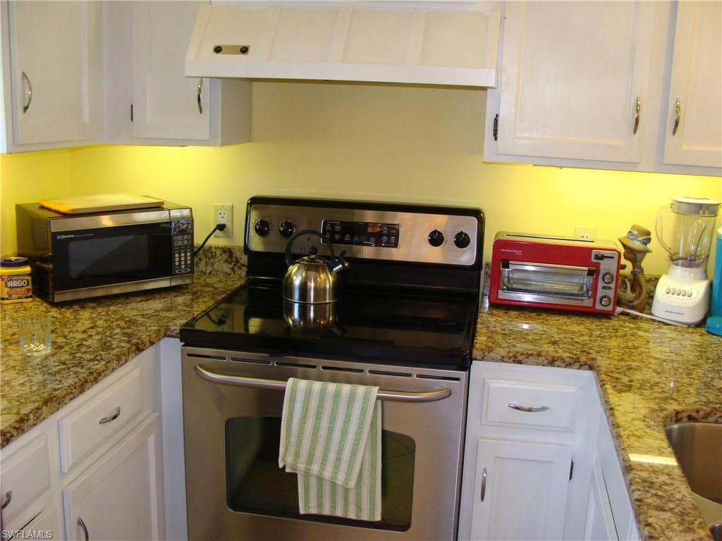 807 River Point DR 201D-3