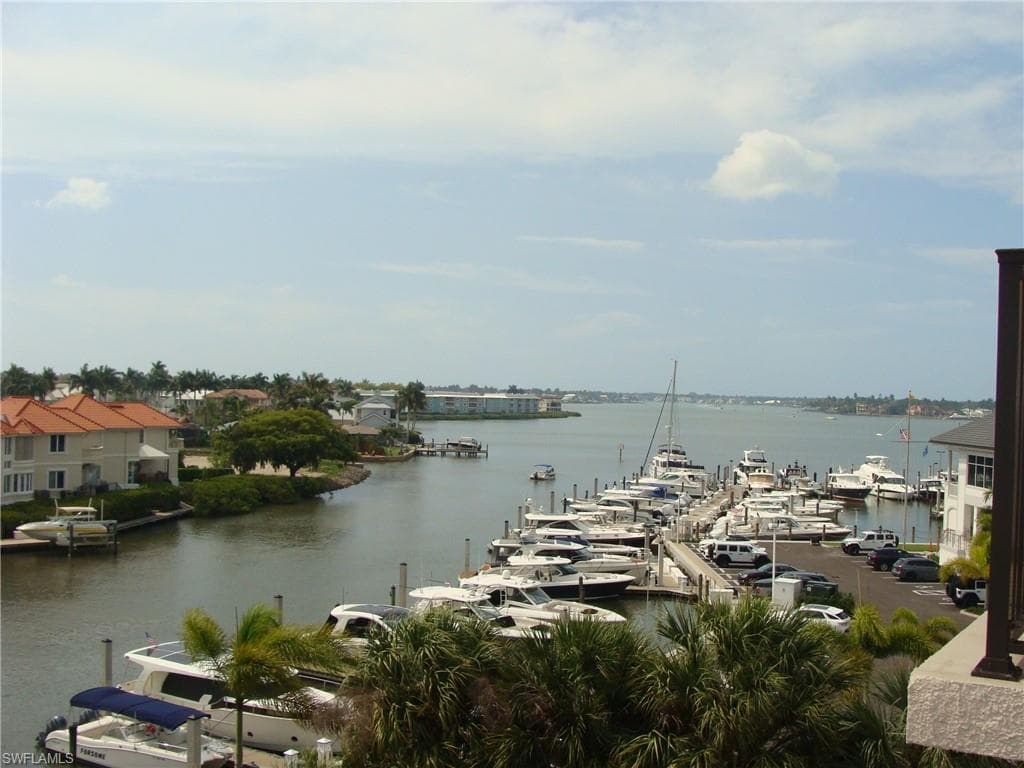 807 River Point DR 201D-29