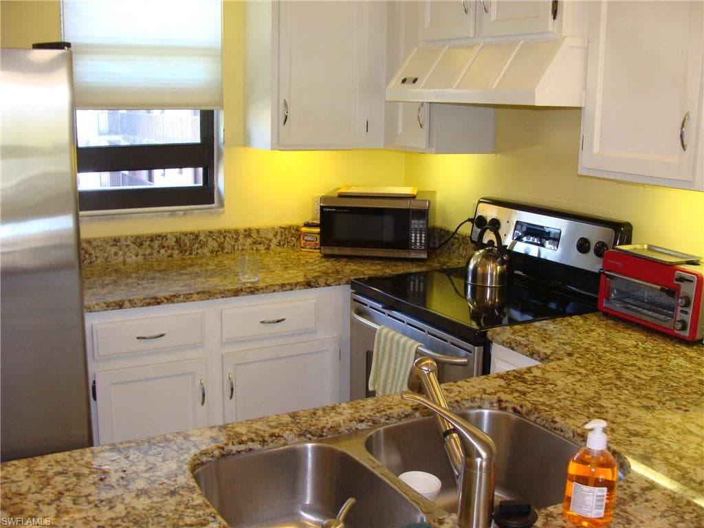 807 River Point DR 201D-4