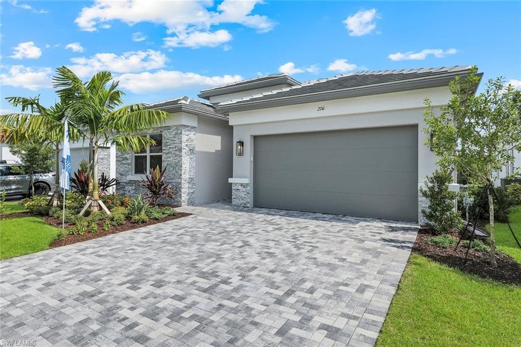 2741 Durham CIR-27