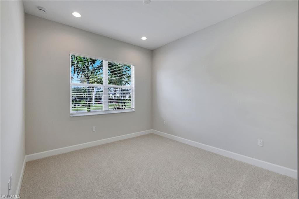 2741 Durham CIR-17
