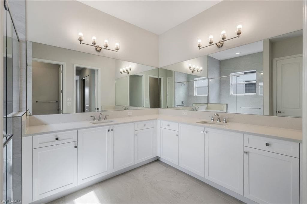 2741 Durham CIR-16