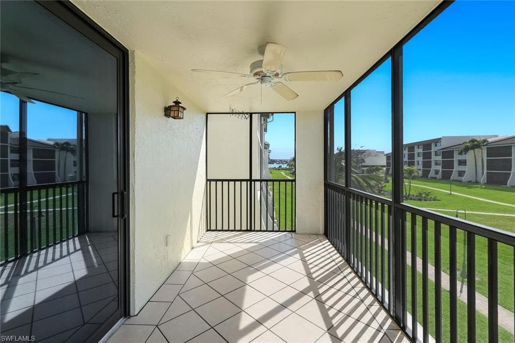 979 E Gulf DR D452-2