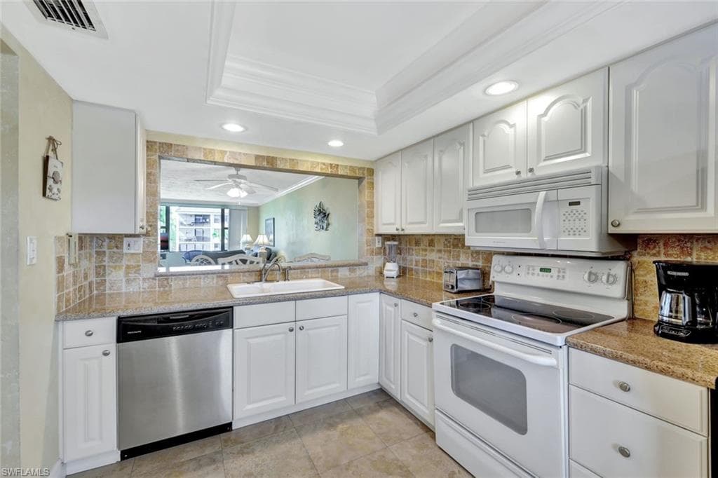 979 E Gulf DR D452-13