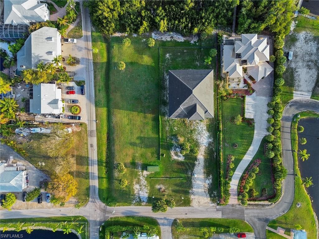 3716 Margina CIR-9