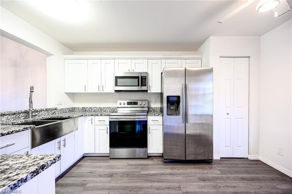 1476 Churchill CIR J-202-2