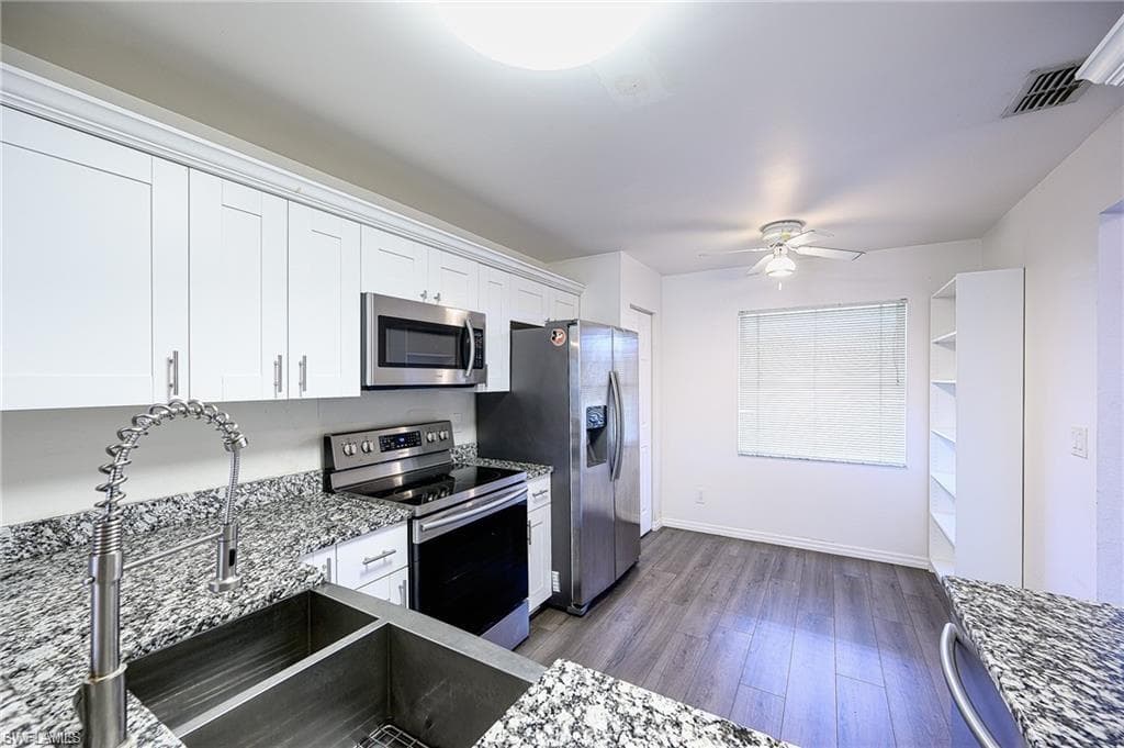 1476 Churchill CIR J-202-1