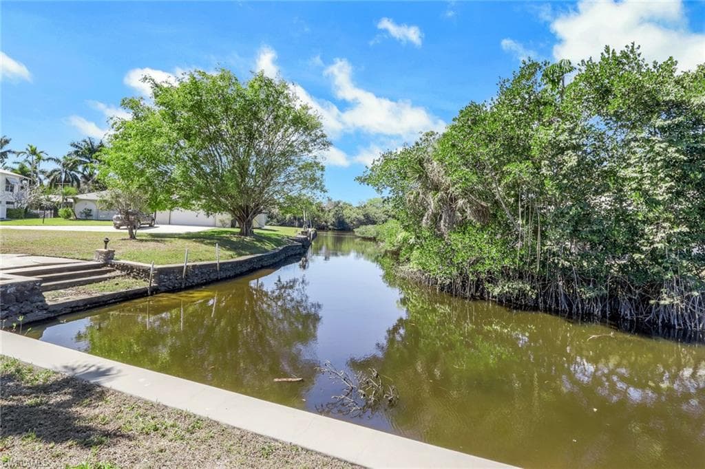 27170 Esther DR-39
