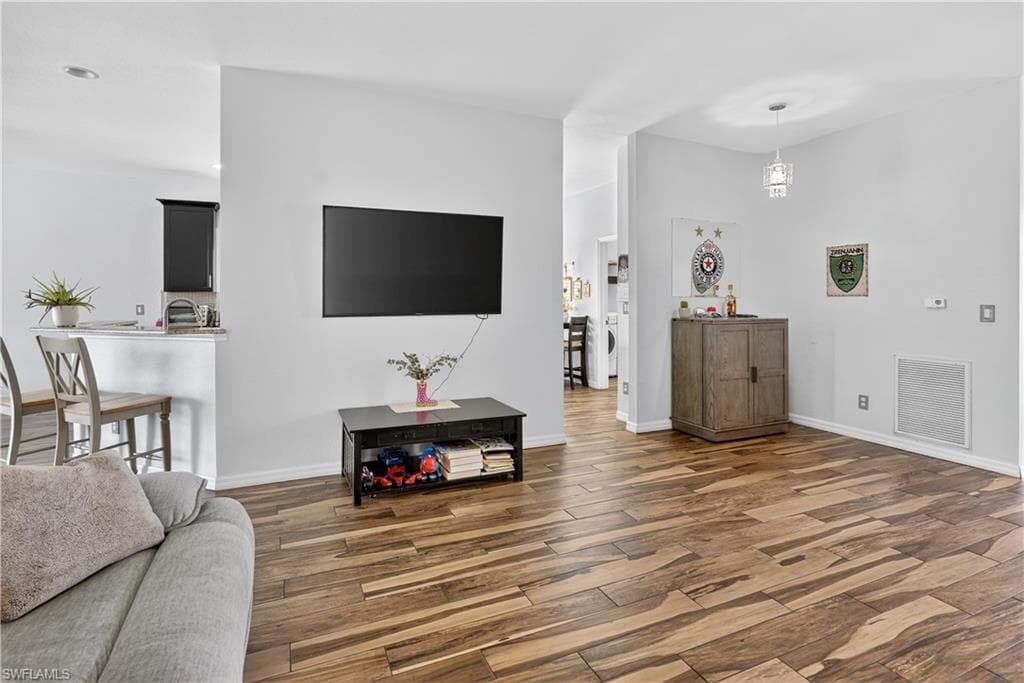 9689 Pineapple Preserve CT-6