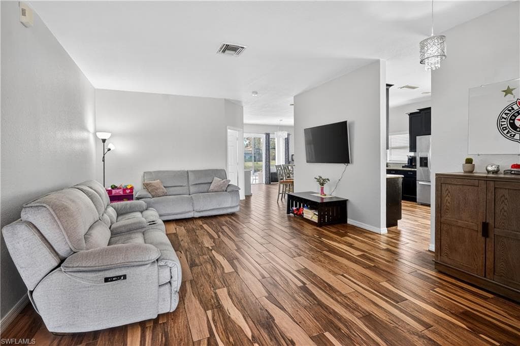9689 Pineapple Preserve CT-8