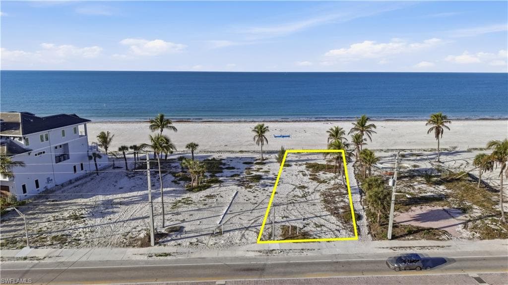 3724 Estero BLVD-2