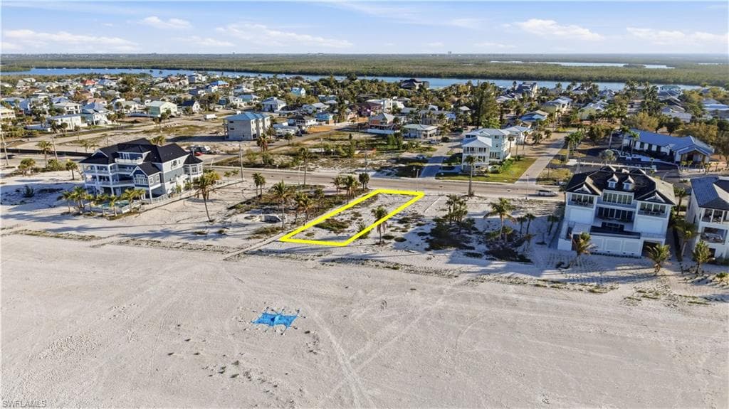 3724 Estero BLVD-9