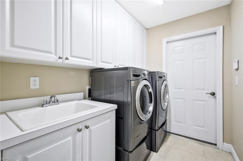 13860 Avon Park CIR 104-24