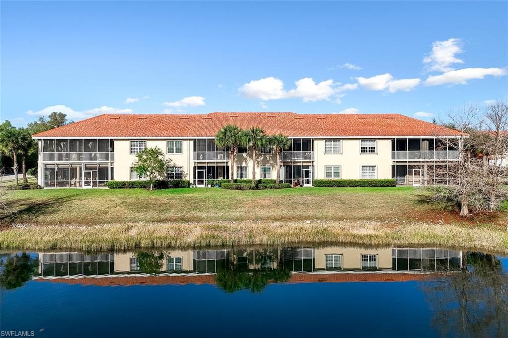 13860 Avon Park CIR 104-4