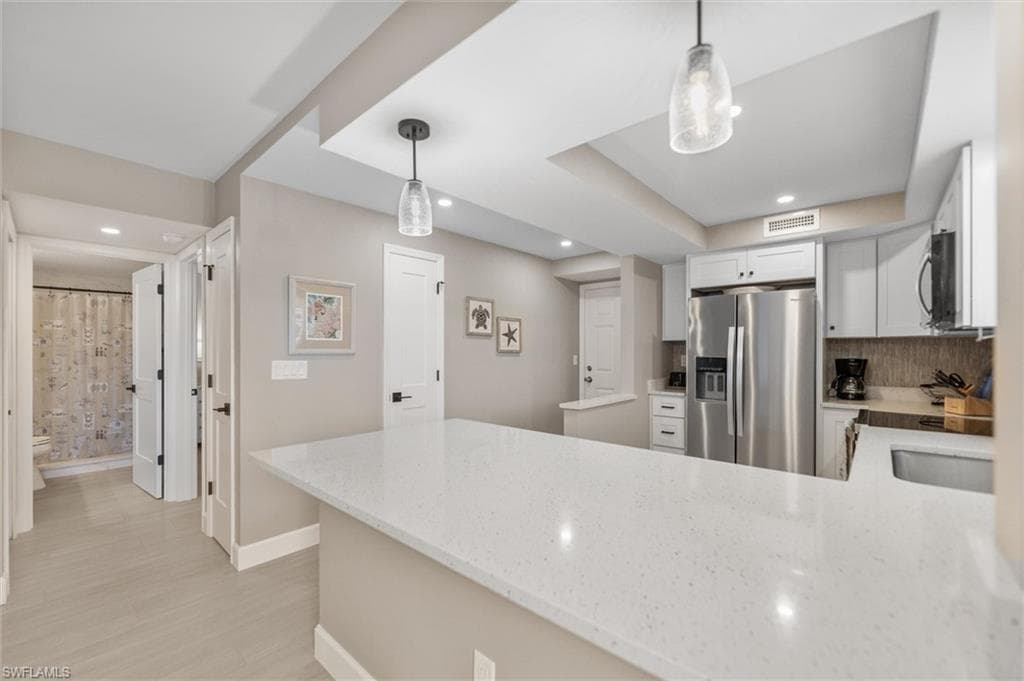 6900 Estero BLVD 108-6