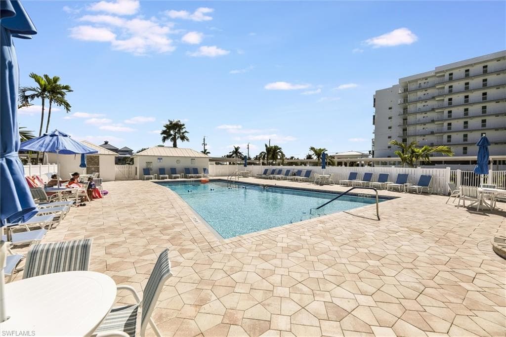 6900 Estero BLVD 108-24