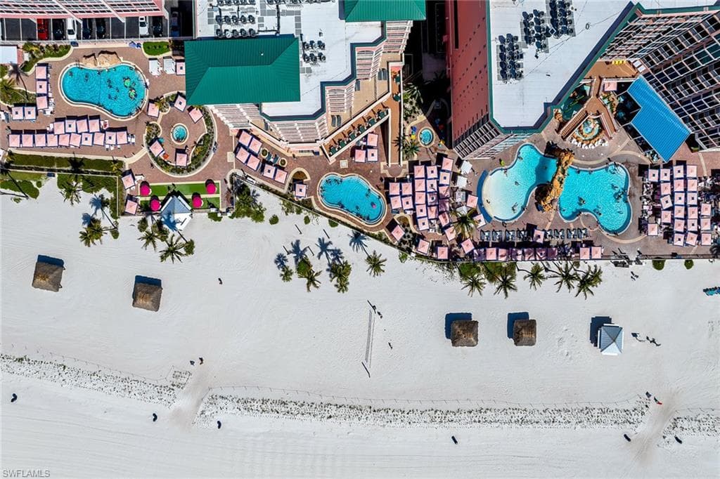 200 Estero BLVD 107-43