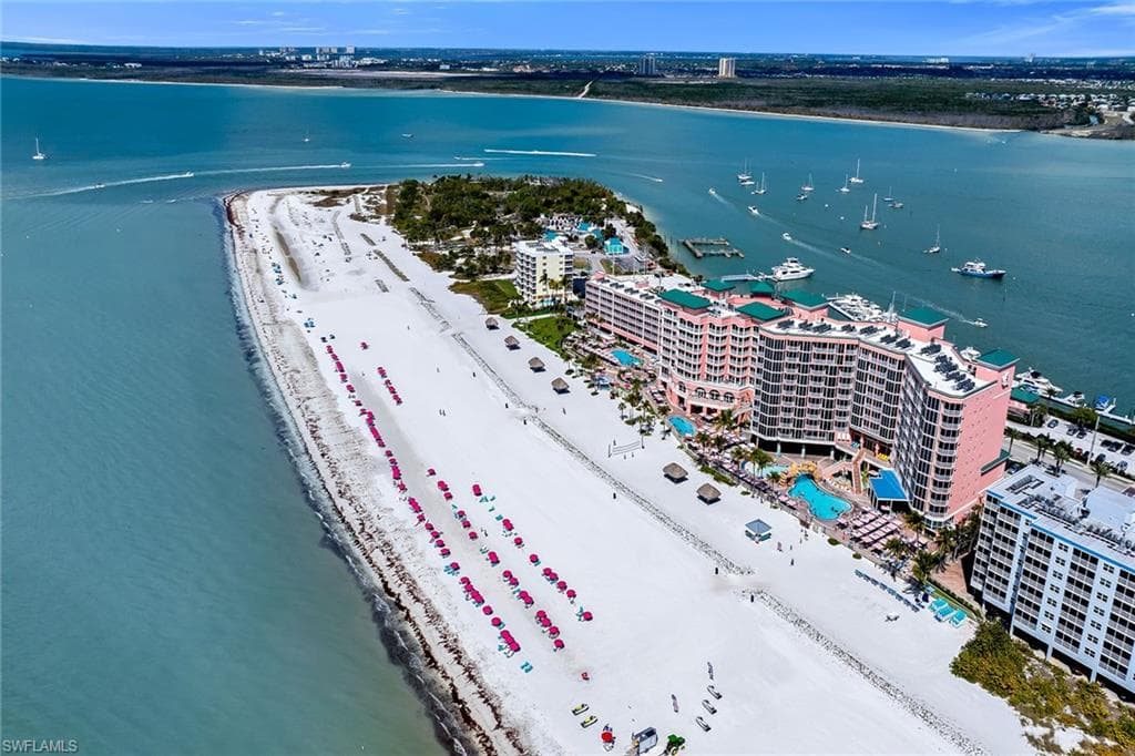 200 Estero BLVD 107-48