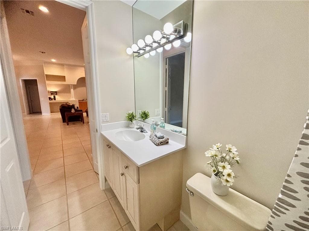 615 Soliel DR-26