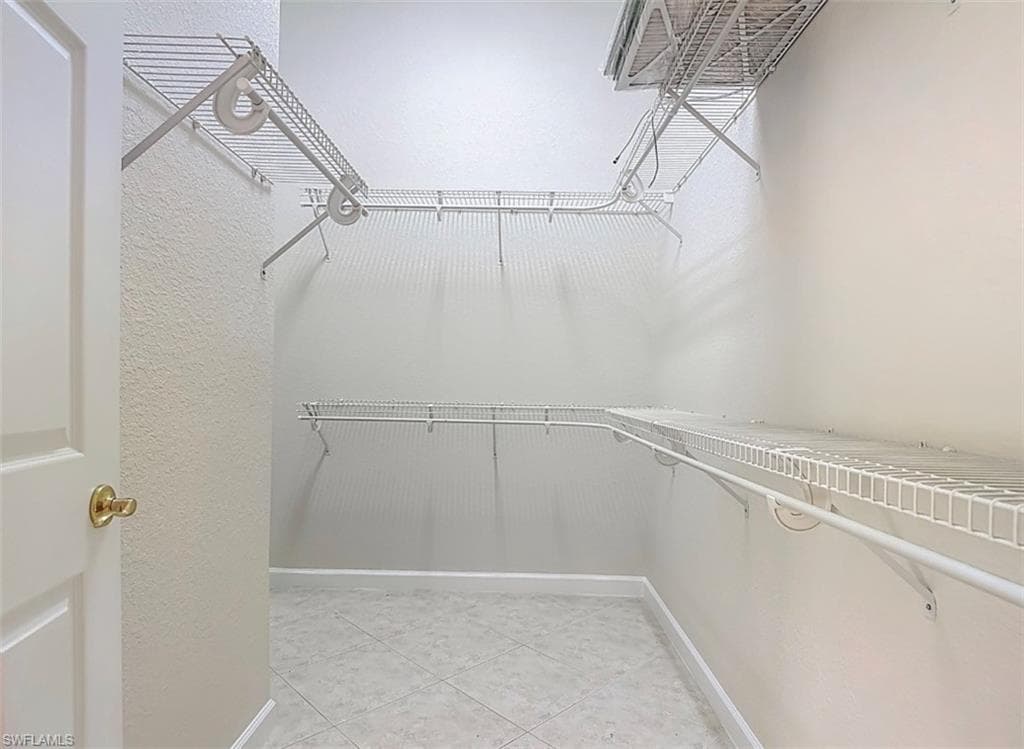 615 Soliel DR-24