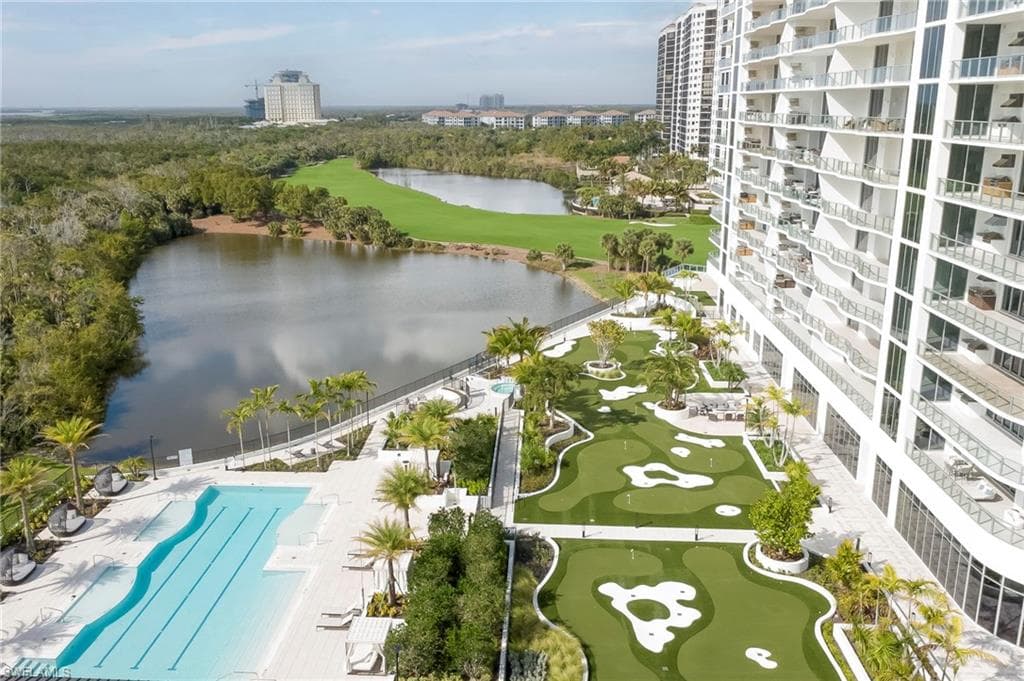 4810 Pelican Colony BLVD 704-2