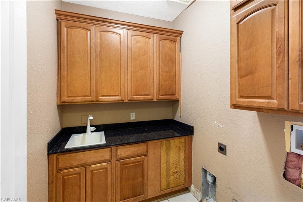 11913 Princess Grace CT-39