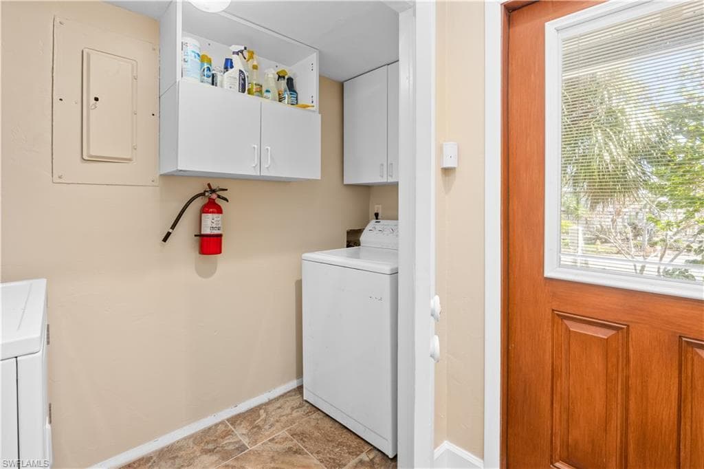 1813 Long Point LN-4