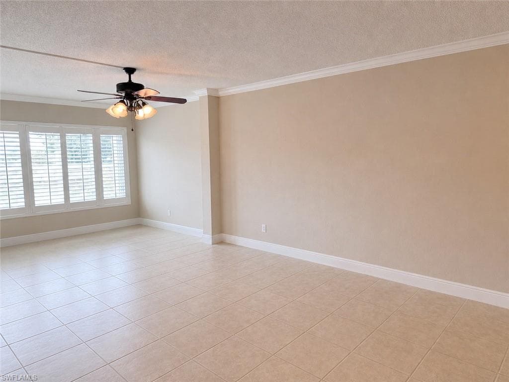 2264 Winkler AVE 202-2