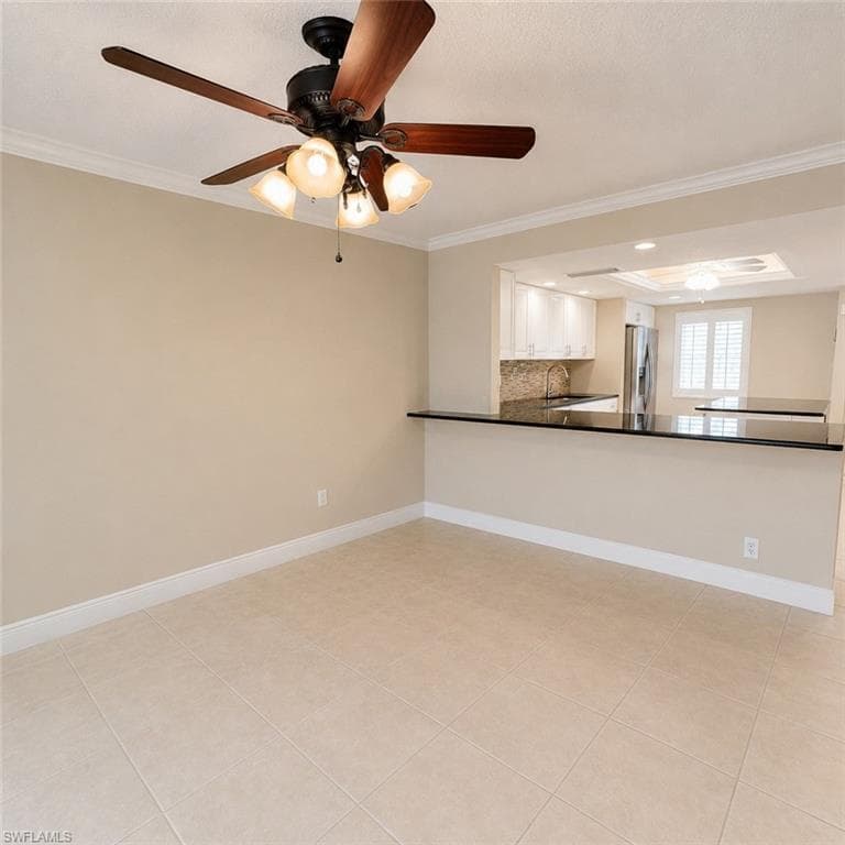 2264 Winkler AVE 202-10
